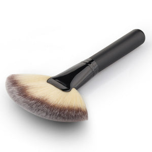 Fluffy Powder Brush Beauty Tool Professional